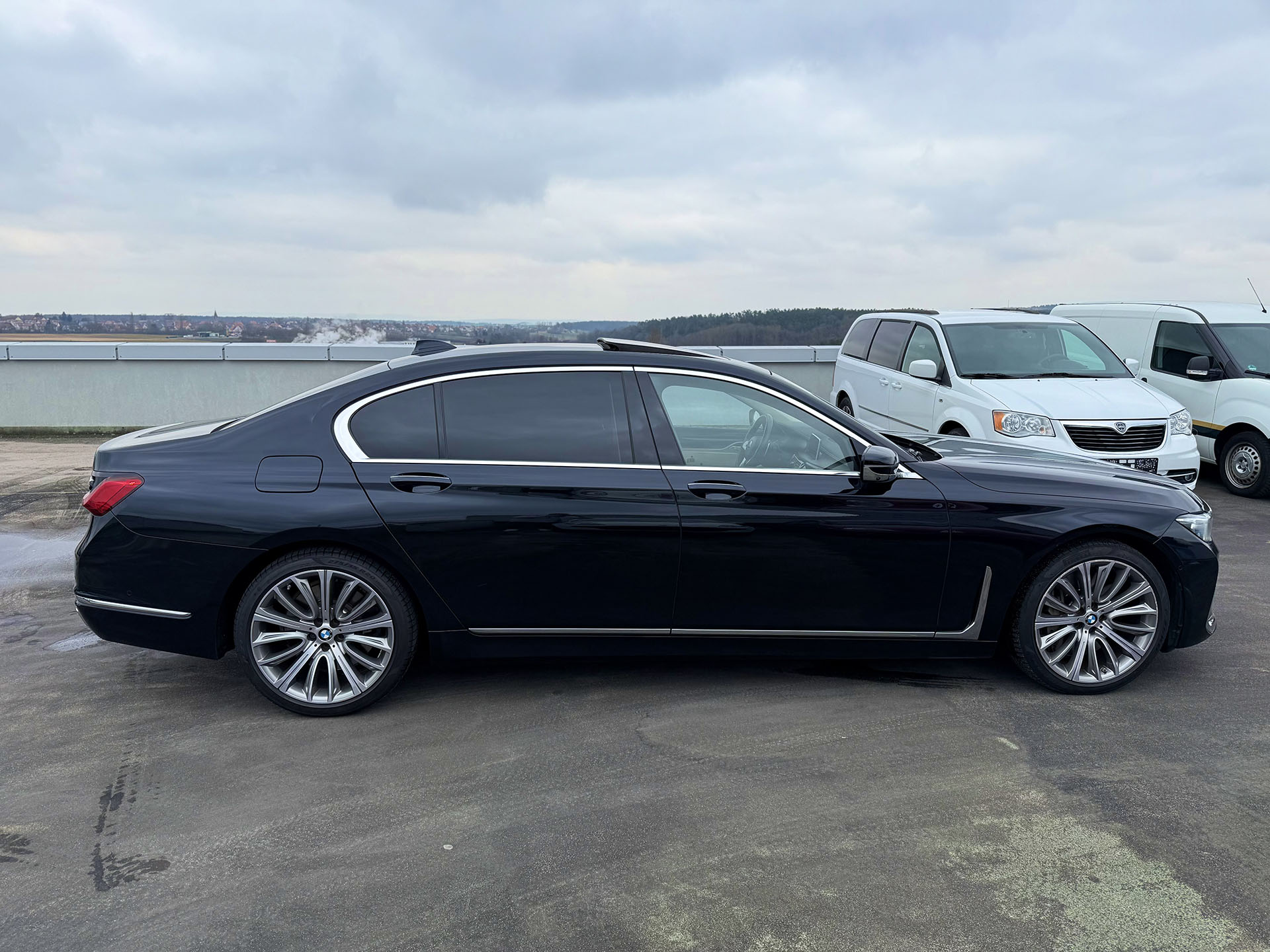 BMW Seria 7 750Li xDrive 530CP 2020 - Image 8
