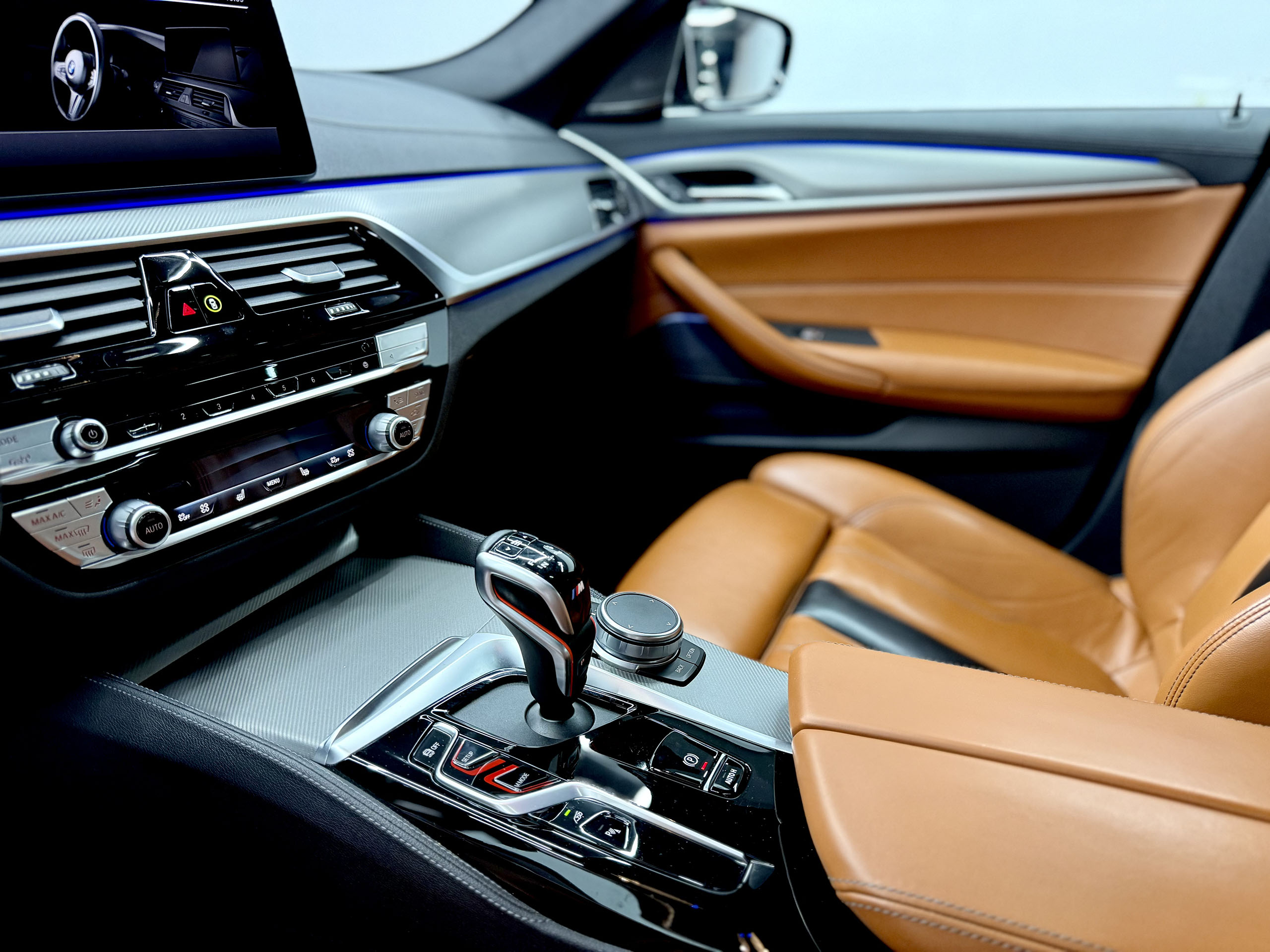 BMW M5 Competition 625CP 2022 - Image 15