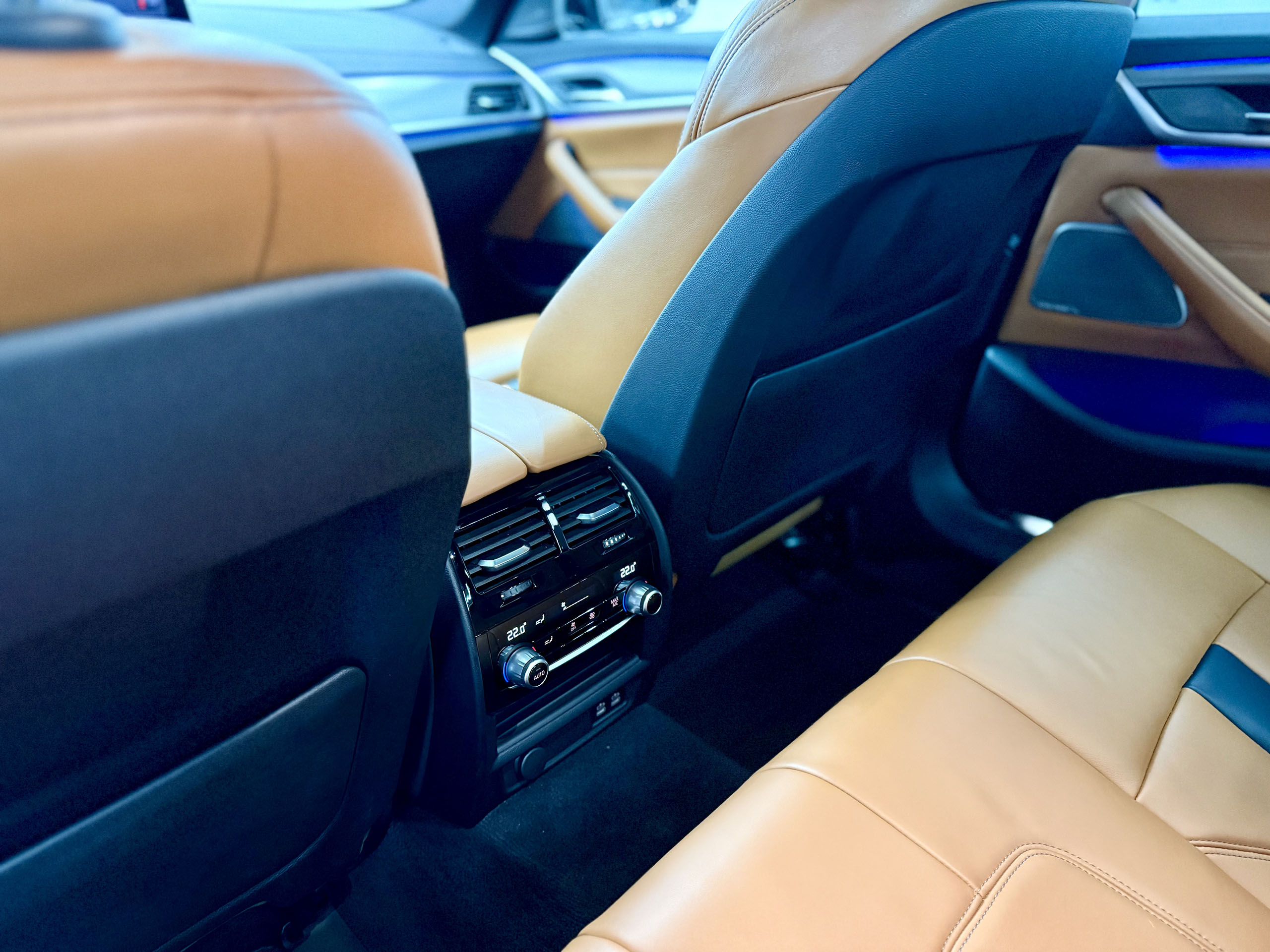 BMW M5 Competition 625CP 2022 - Image 16