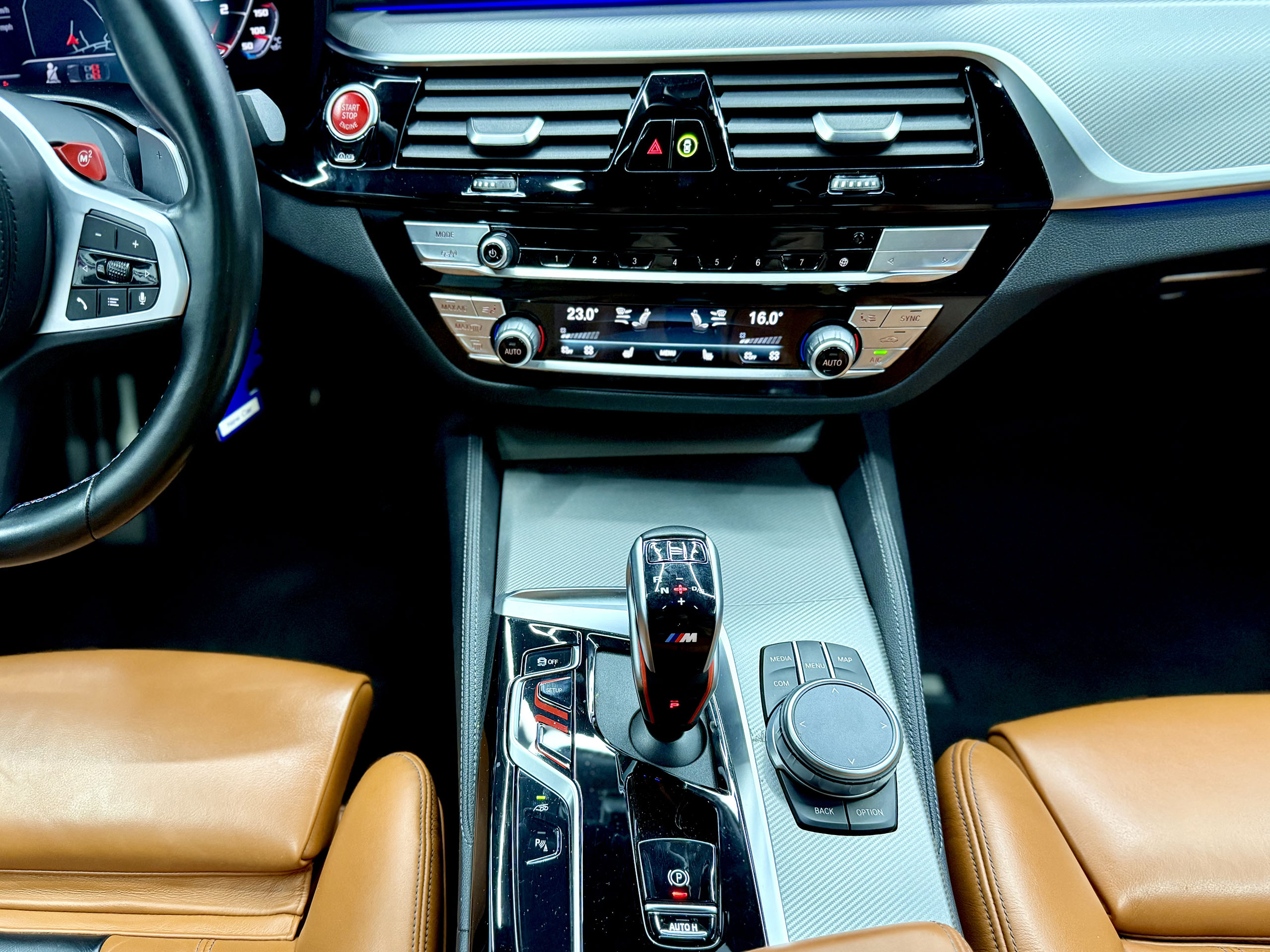 BMW M5 Competition 625CP 2022 - Image 18