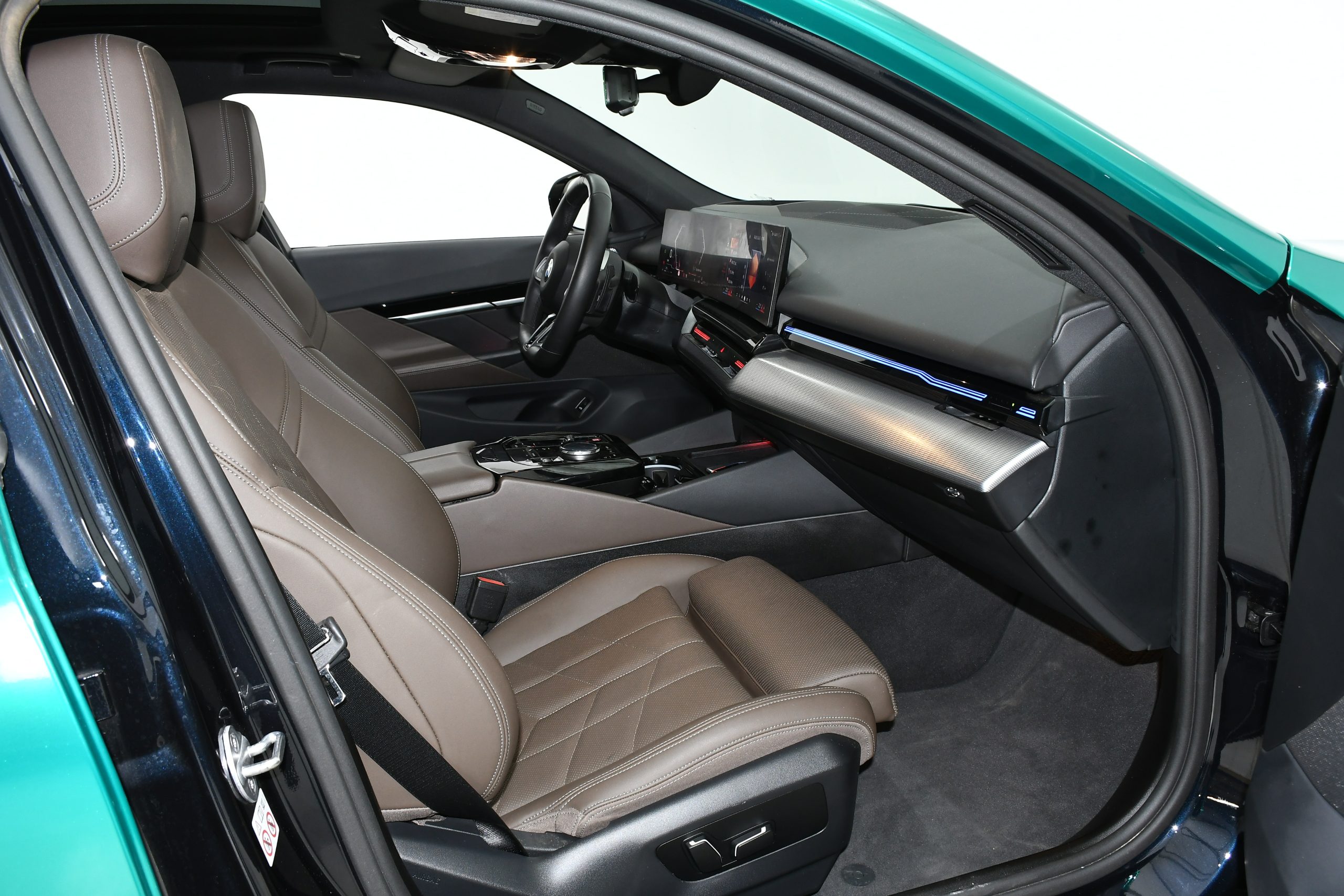 BMW 520d xDrive M PACK (197HP) 2025 + €1000 POCKET MONEY - Image 13