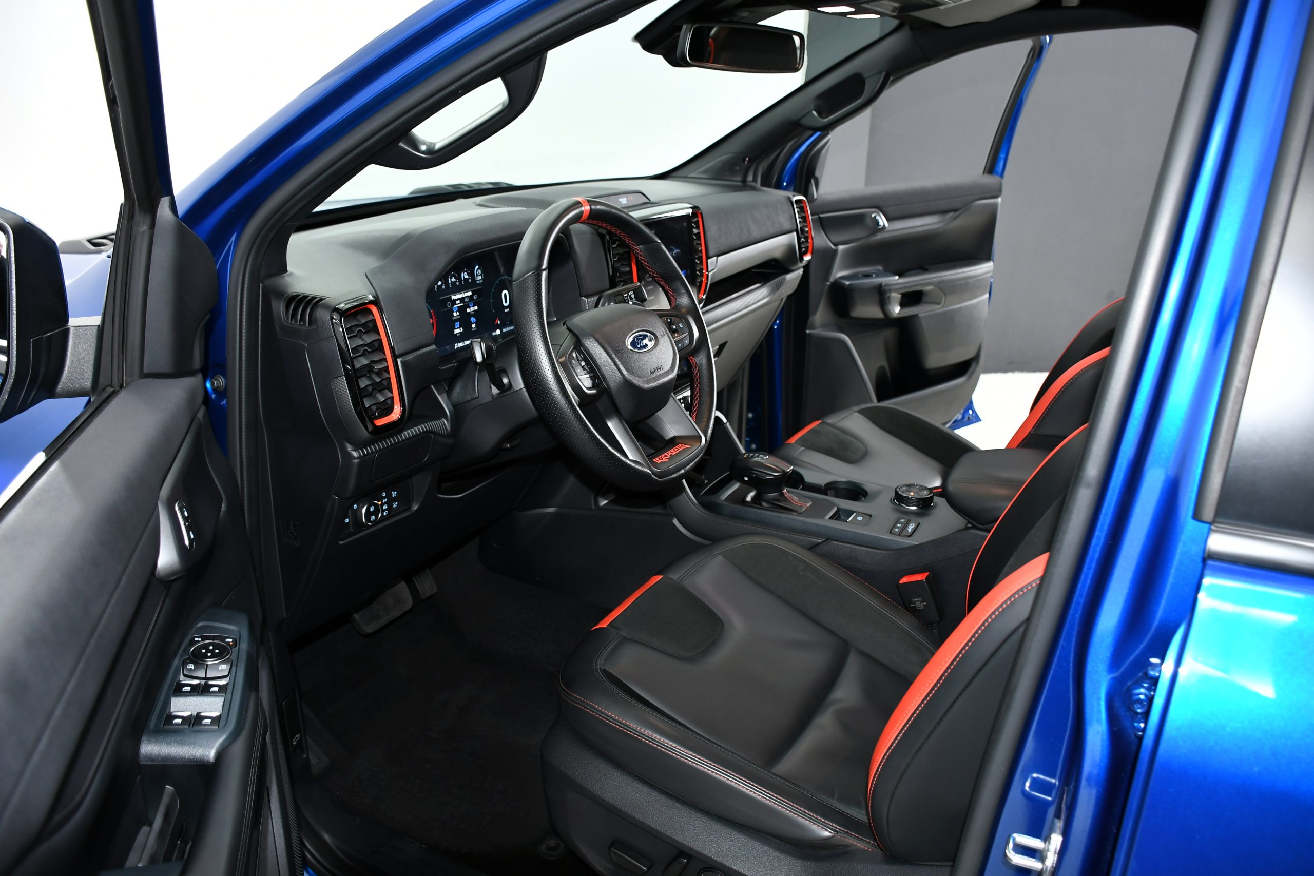 Ford Ranger Raptor 2.0TD (210 HP) 2024 + €1000 POCKET MONEY - Image 13