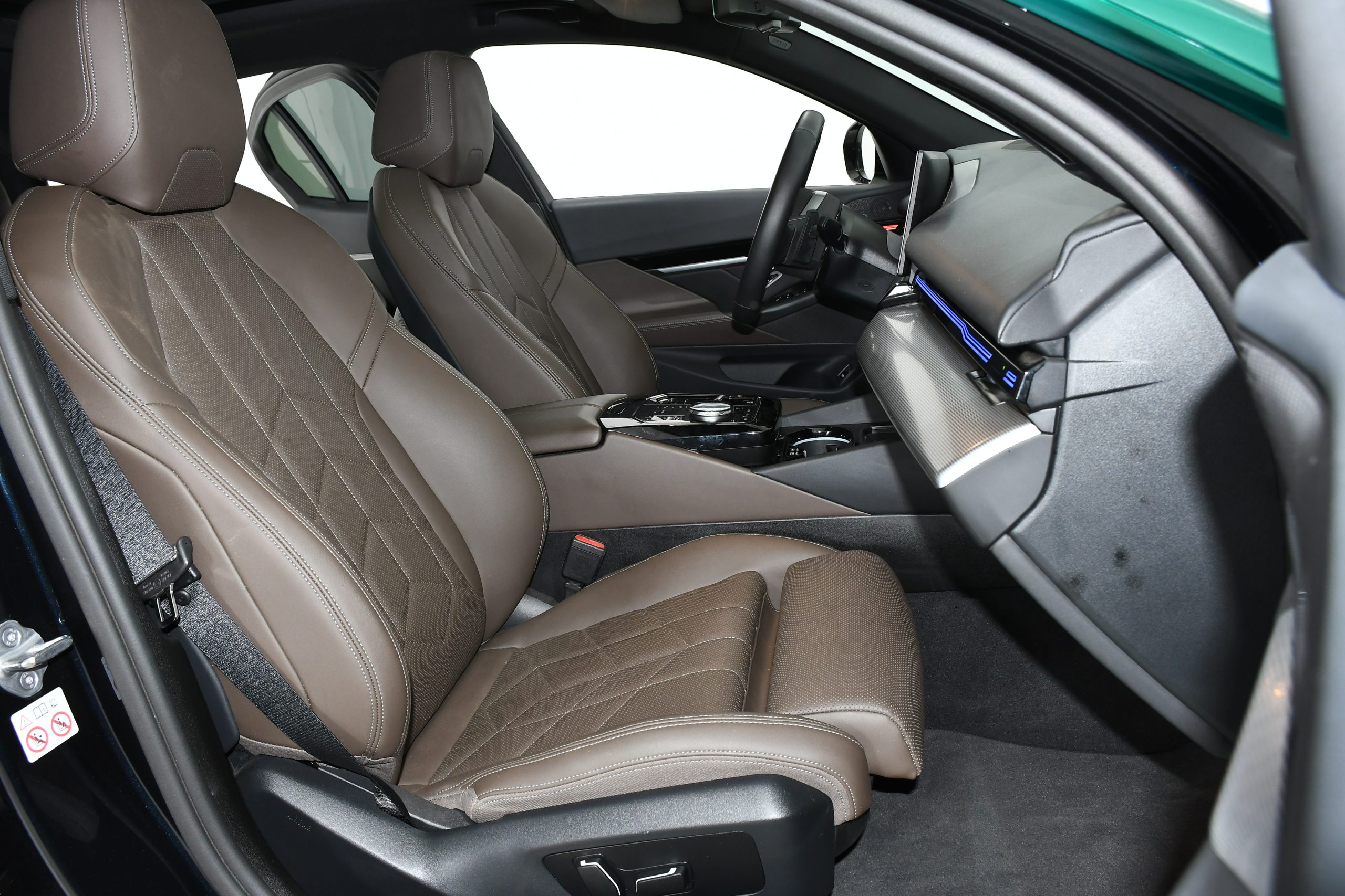 BMW 520d xDrive M PACK (197HP) 2025 + €1000 POCKET MONEY - Image 14