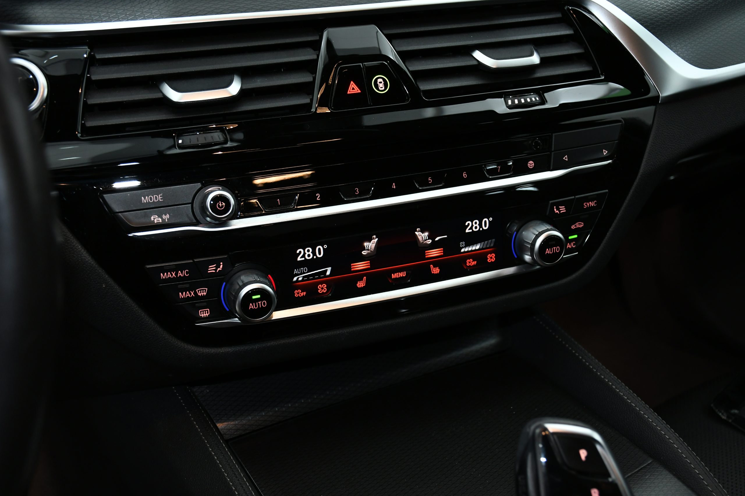 BMW SERIA 5 520d xDrive M-Package (190 HP) 2022 + €1000 POCKET MONEY - Image 16