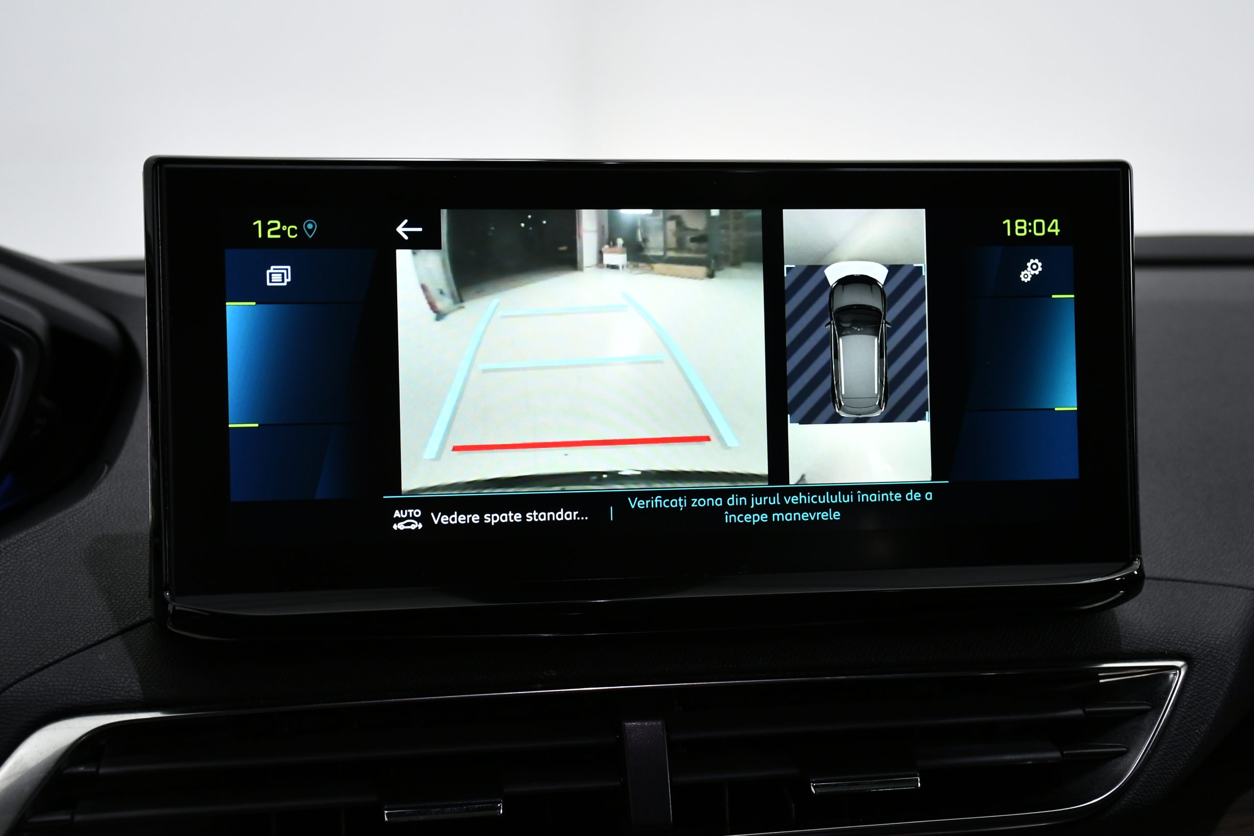 Peugeot 3008 1.6 Hybrid 225 GT 2022 - Image 18