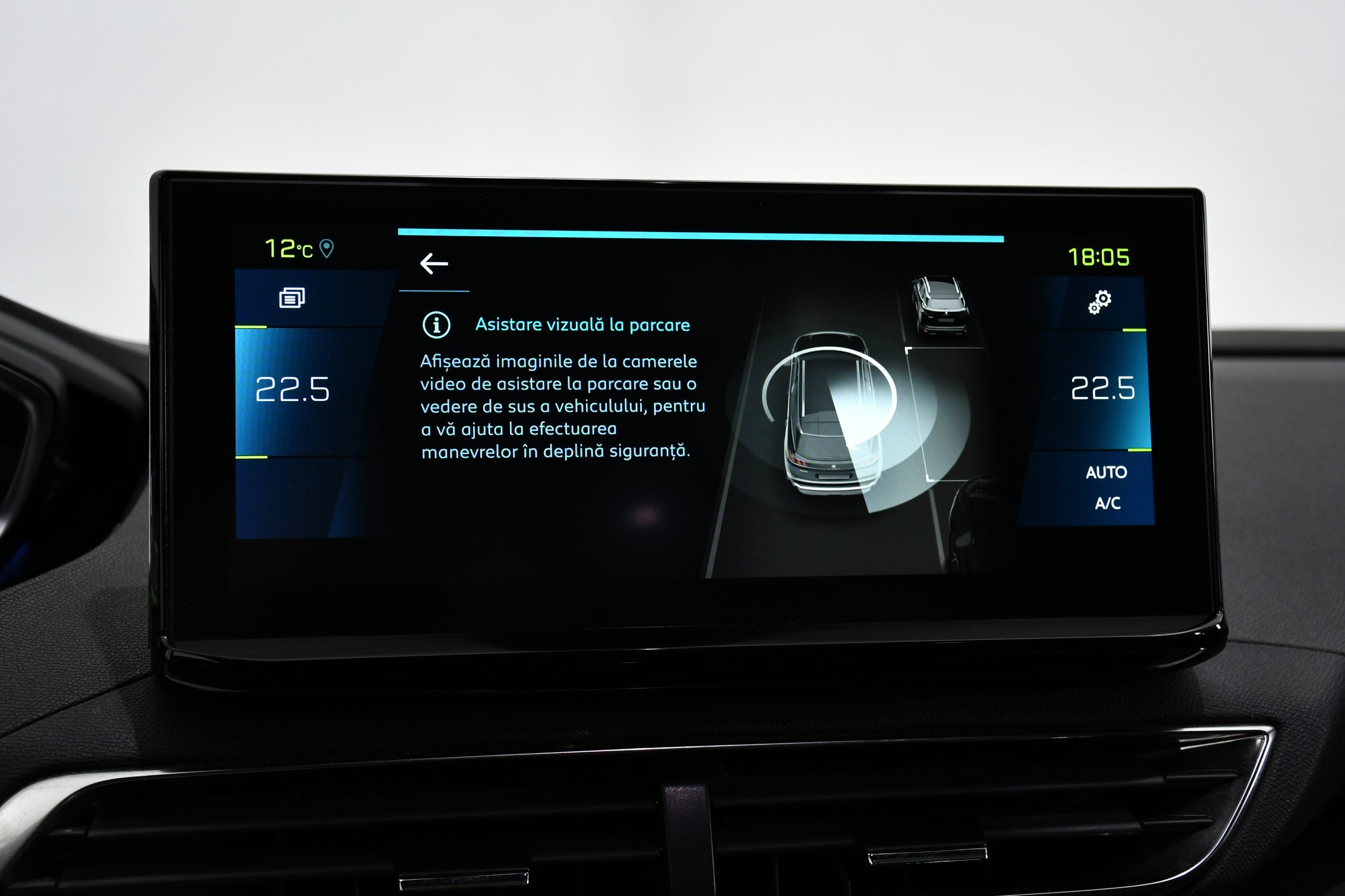 Peugeot 3008 1.6 Hybrid 225 GT 2022 - Image 22