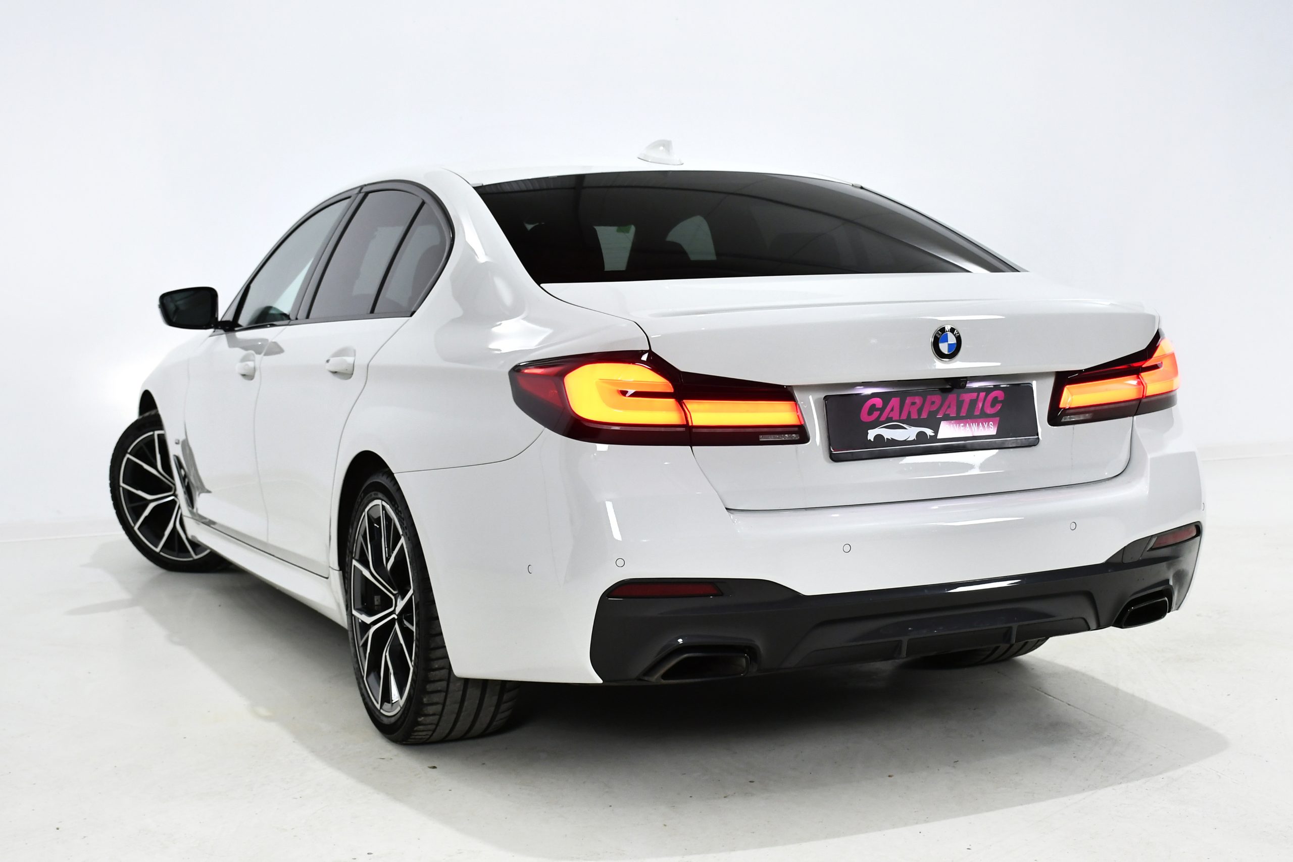 BMW SERIA 5 520d xDrive M-Package (190 HP) 2022 + €1000 POCKET MONEY - Image 7