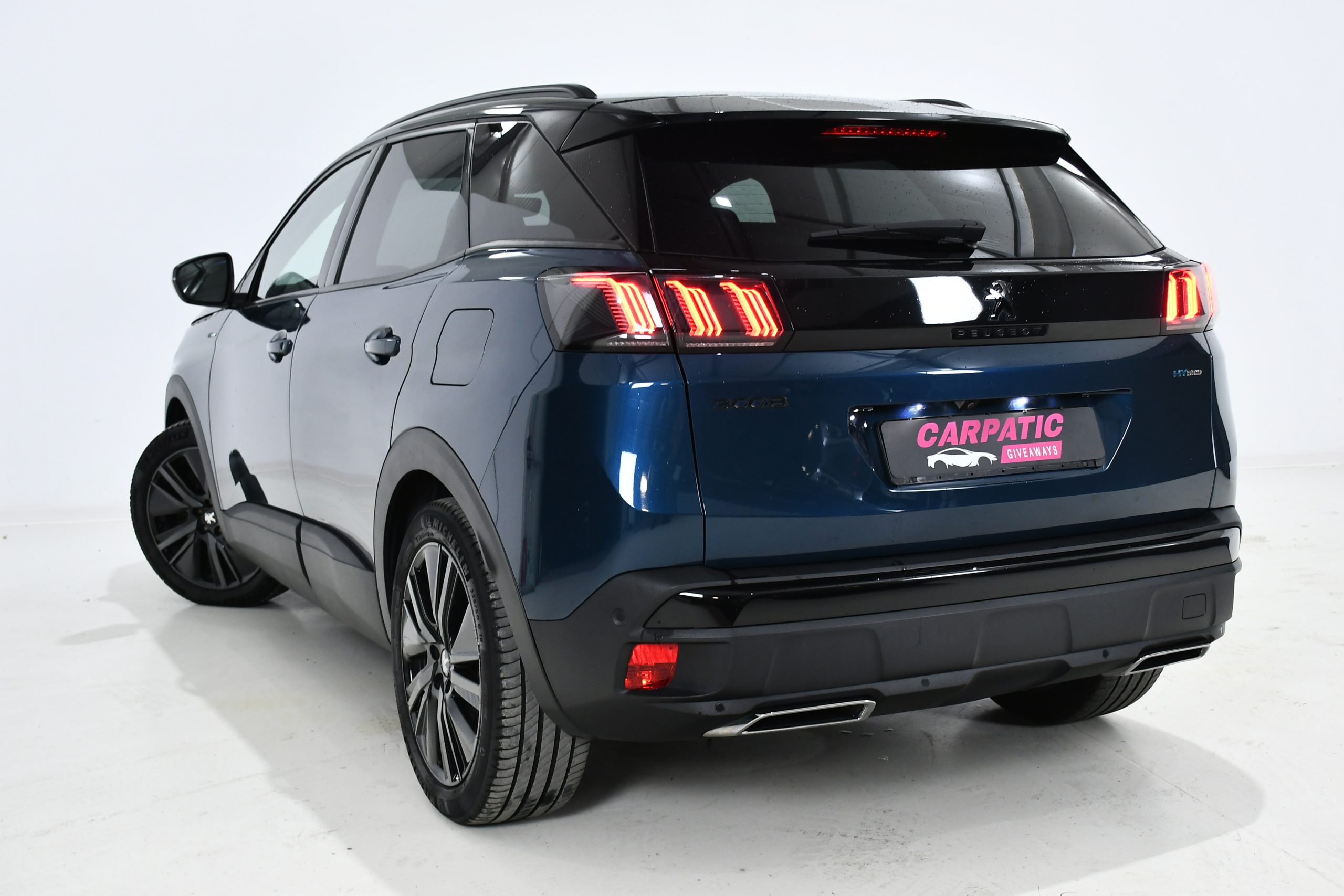 Peugeot 3008 1.6 Hybrid 225 GT 2022 - Image 7