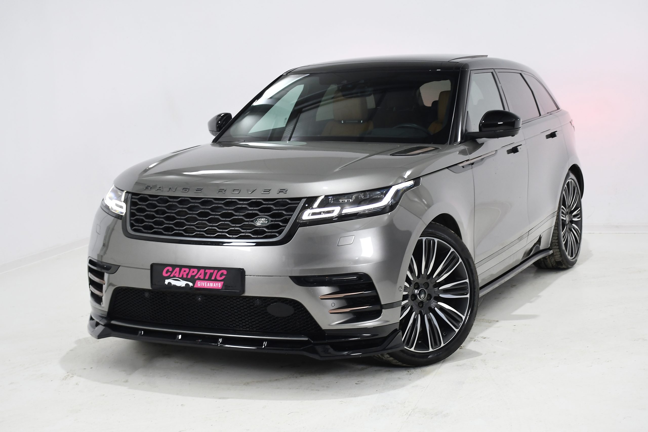 Land Rover Range Rover Velar R-Dynamic 381HP 2019 + €1000 POCKET MONEY - Image 2