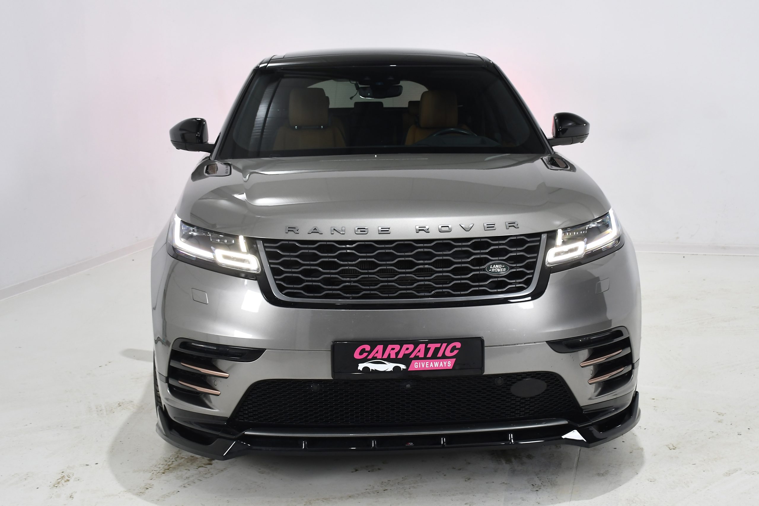 Land Rover Range Rover Velar R-Dynamic 381HP 2019 + €1000 POCKET MONEY - Image 6