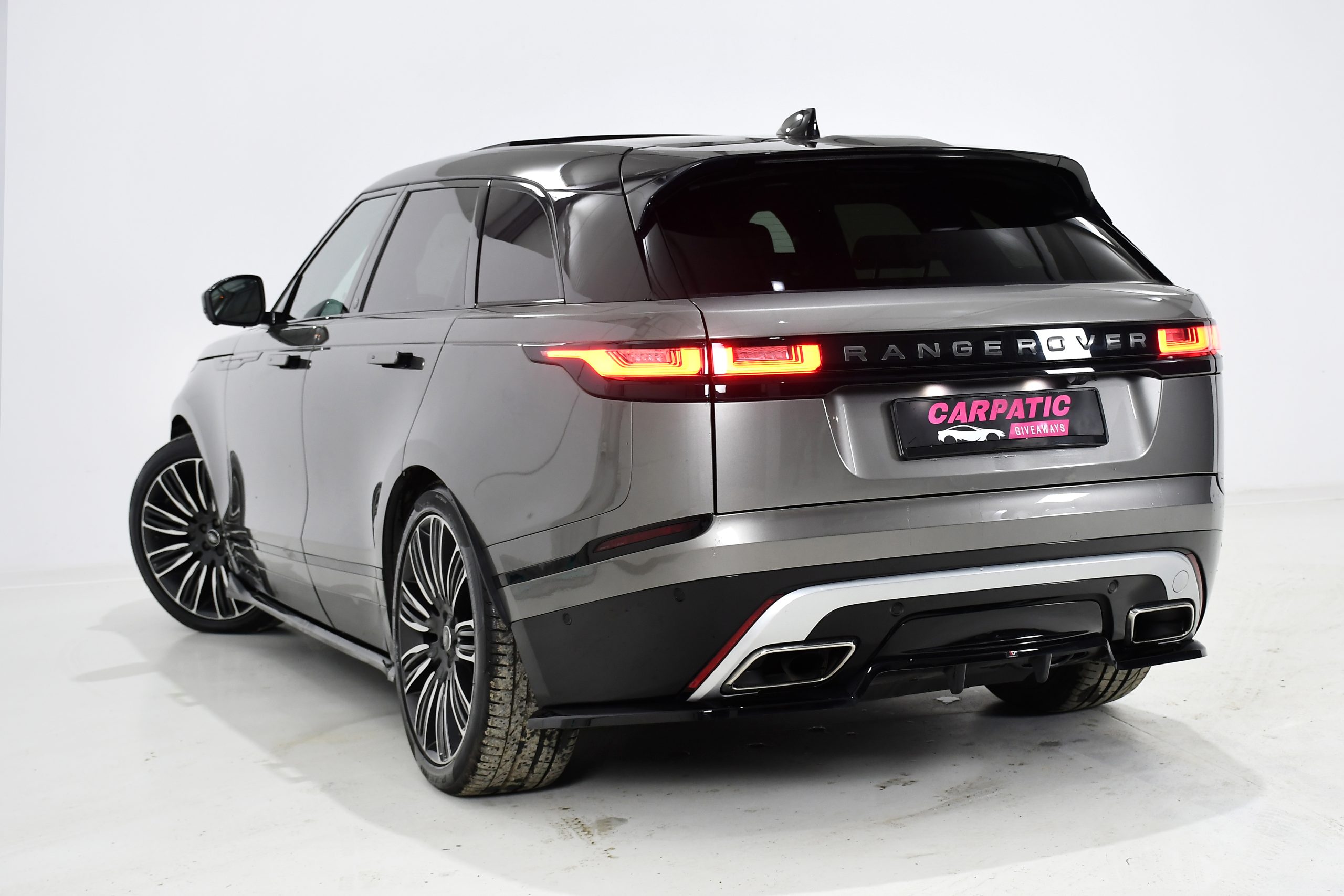 Land Rover Range Rover Velar R-Dynamic 381HP 2019 + €1000 POCKET MONEY - Image 8