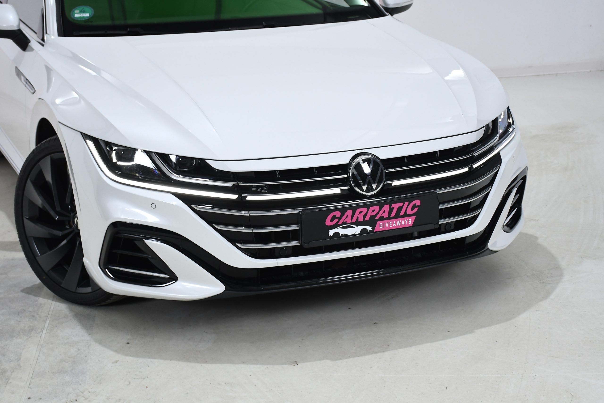 Volkswagen ARTEON R-Line 2.0 TDI (200CP) 2022 + €1000 POCKET MONEY - Image 28