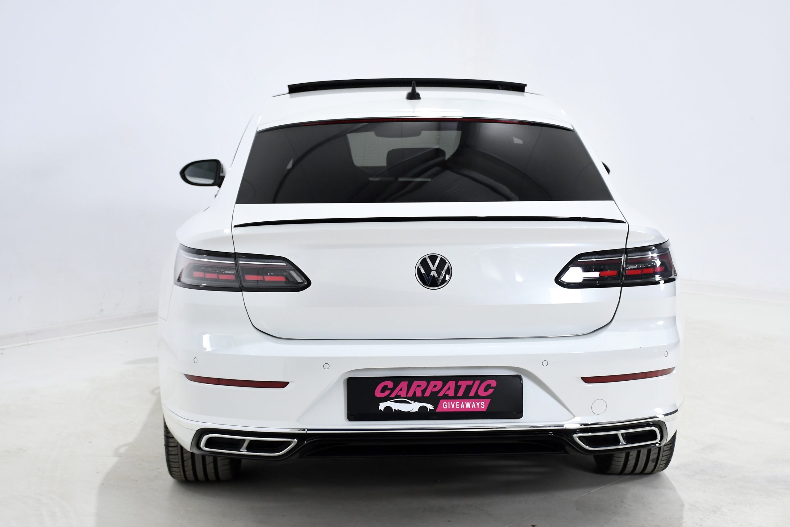 Volkswagen ARTEON R-Line 2.0 TDI (200CP) 2022 + €1000 POCKET MONEY - Image 4