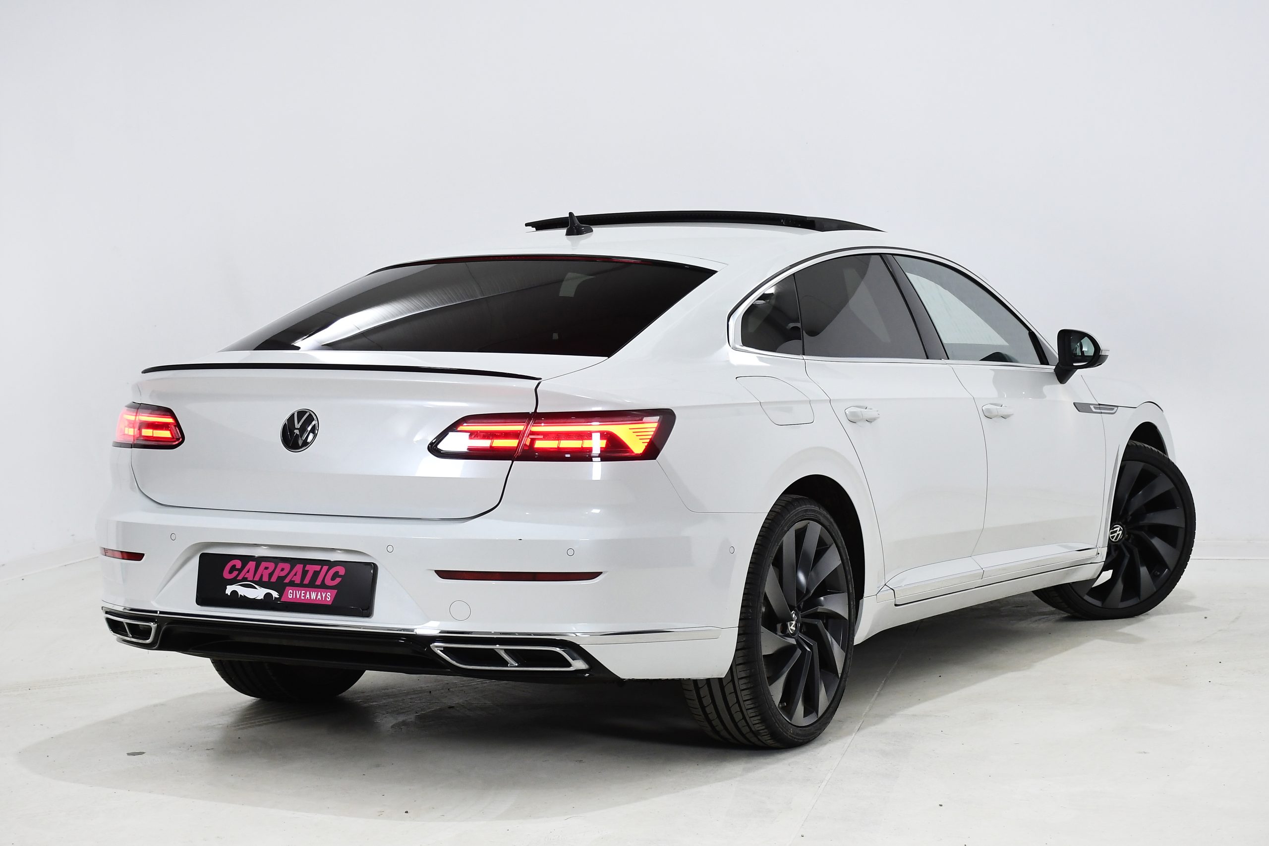 Volkswagen ARTEON R-Line 2.0 TDI (200CP) 2022 + €1000 POCKET MONEY - Image 5
