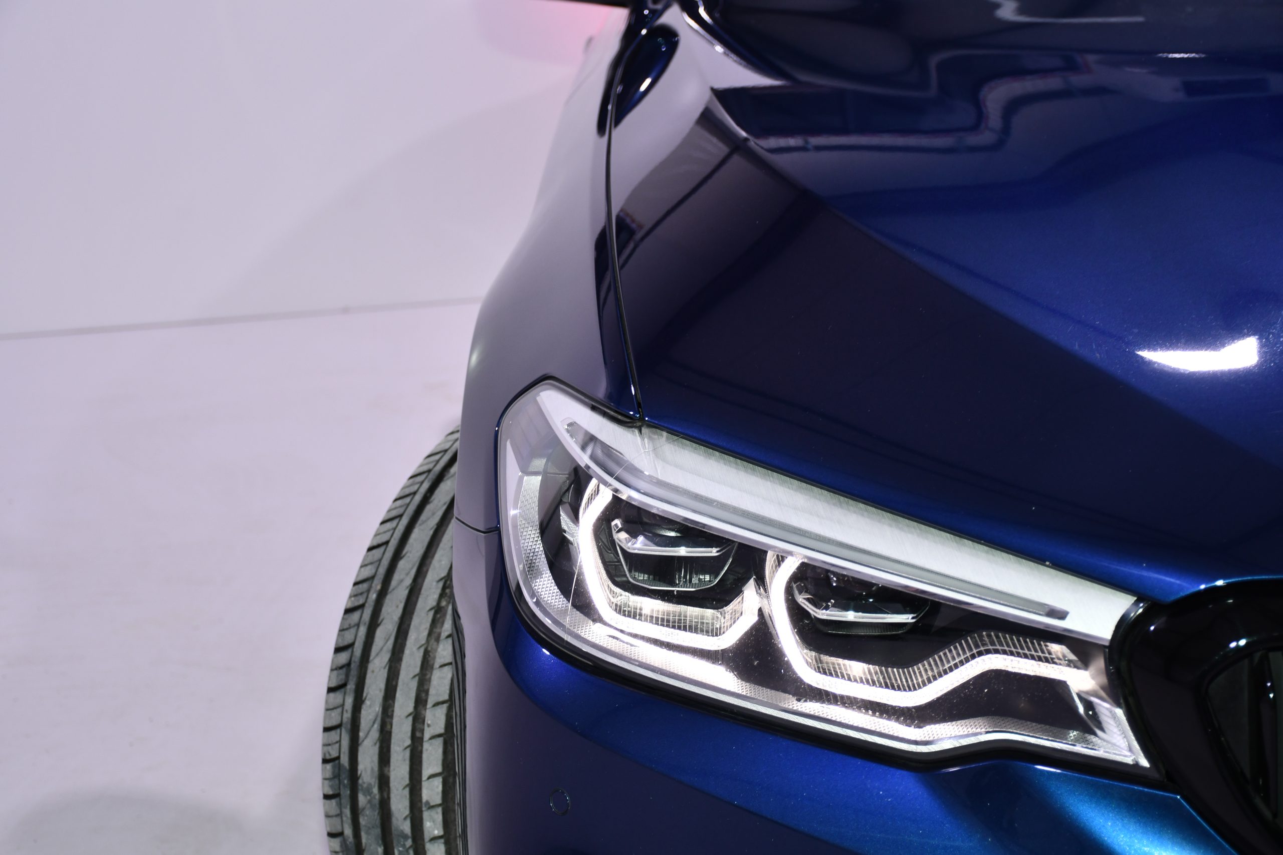 BMW Serie 5 530e M-Performance (252Hp) 2019 + €1000 POCKET MONEY - Image 2