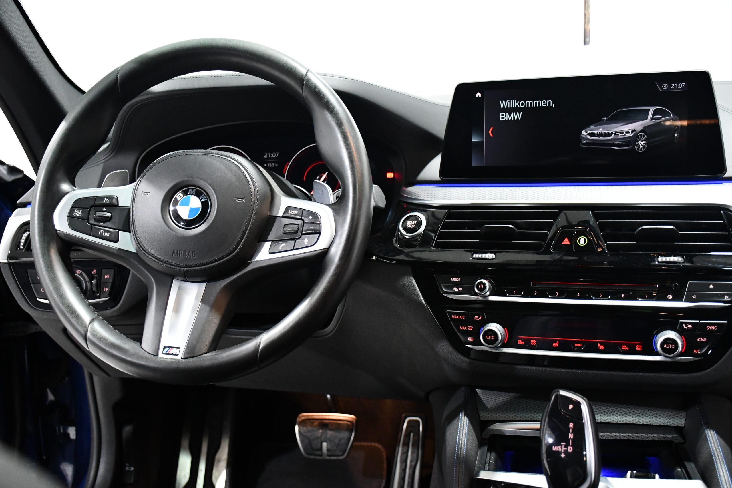 BMW Serie 5 530e M-Performance (252Hp) 2019 + €1000 POCKET MONEY - Image 12