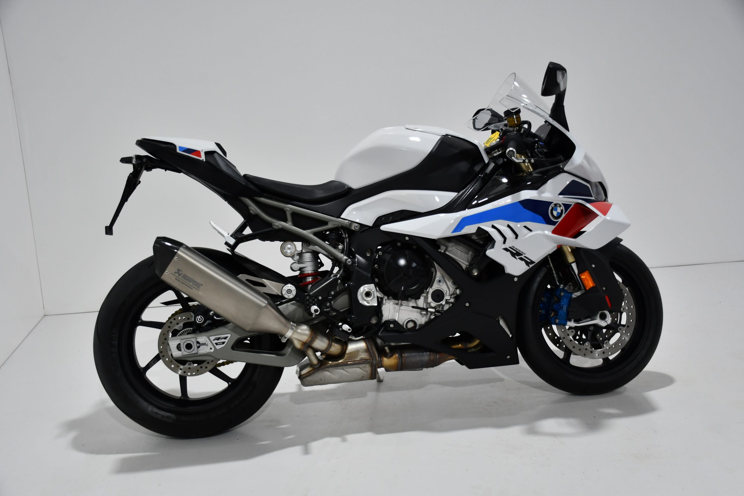 BMW S 1000 RR 2025 & €1,000 CASH - Image 2