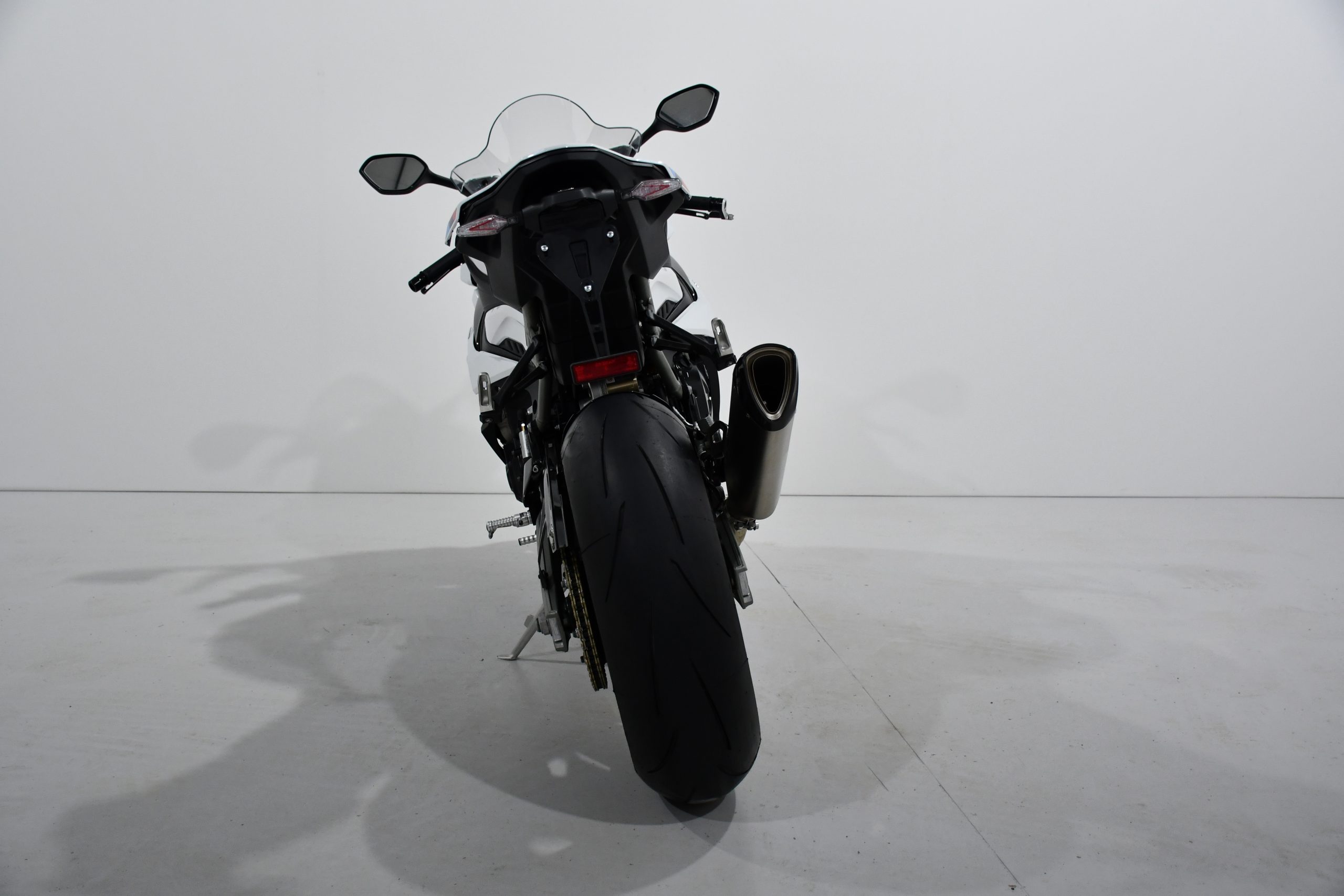 BMW S 1000 RR 2025 & €1,000 CASH - Image 9