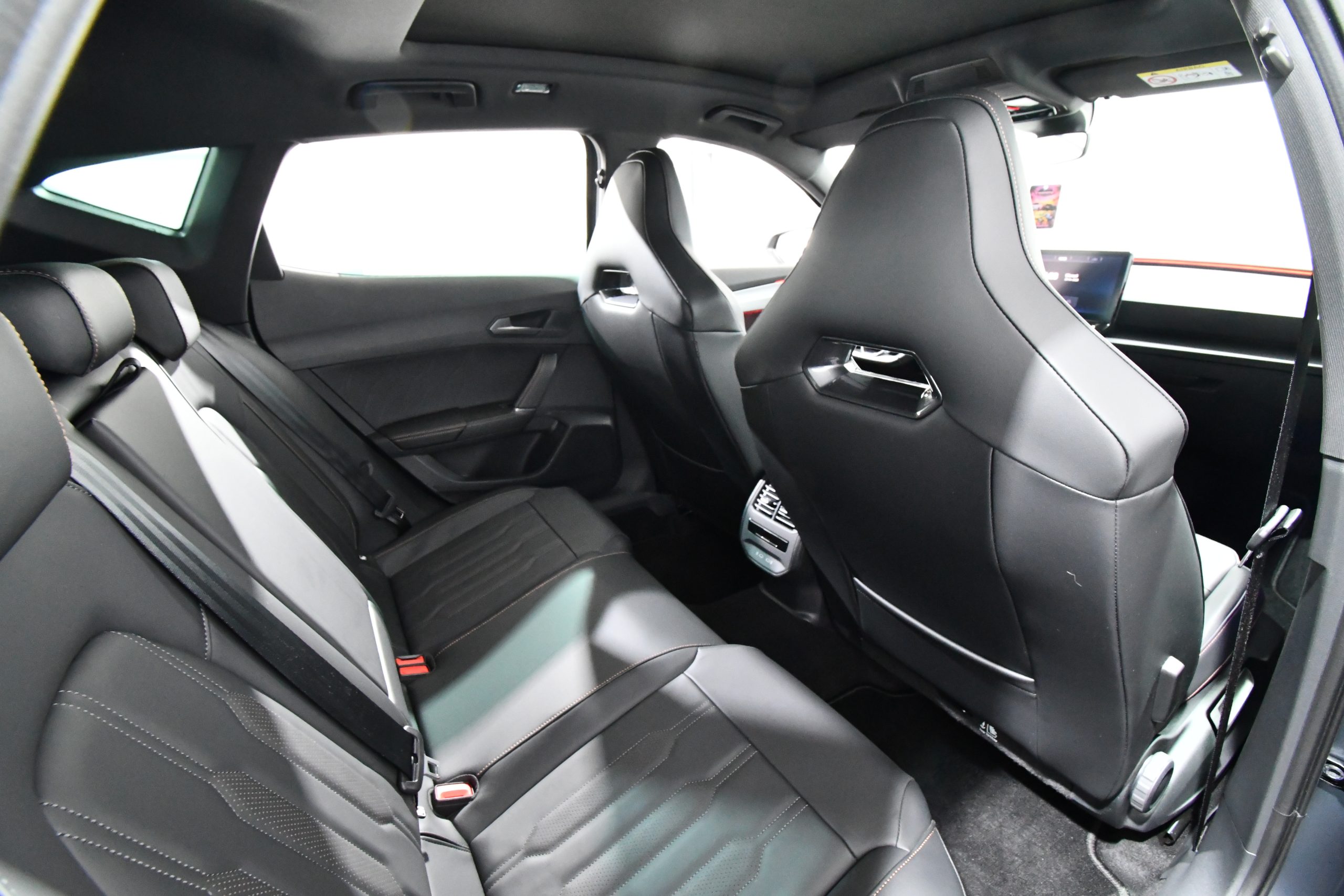 Cupra Formentor VZ 2.0 TSI 4DRIVE (310 HP) 2023 + €1000 POCKET MONEY - Image 22