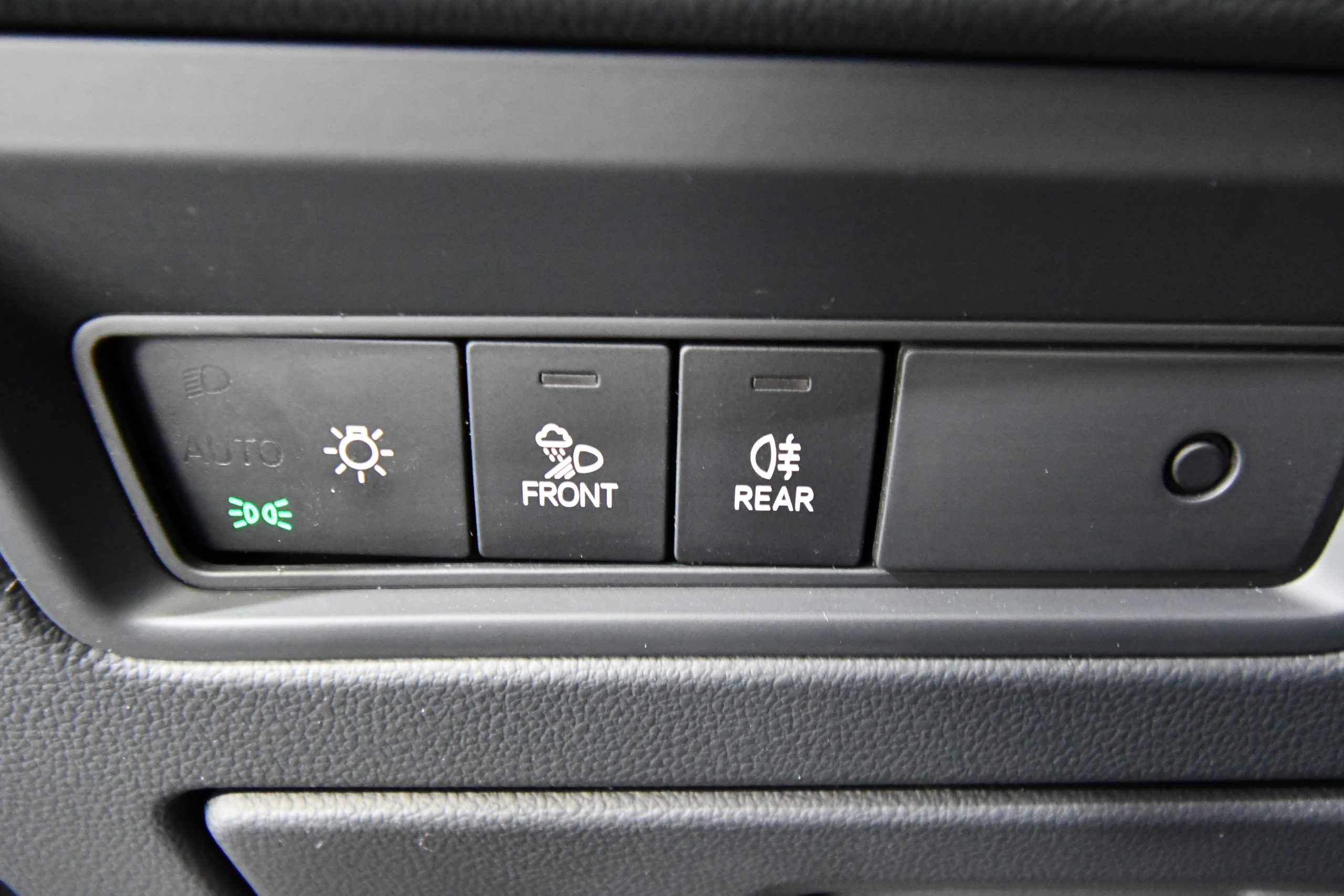 Volkswagen Touareg V6 TSI eHybrid (381 HP) 2022 + €1000 POCKET MONEY - Image 16