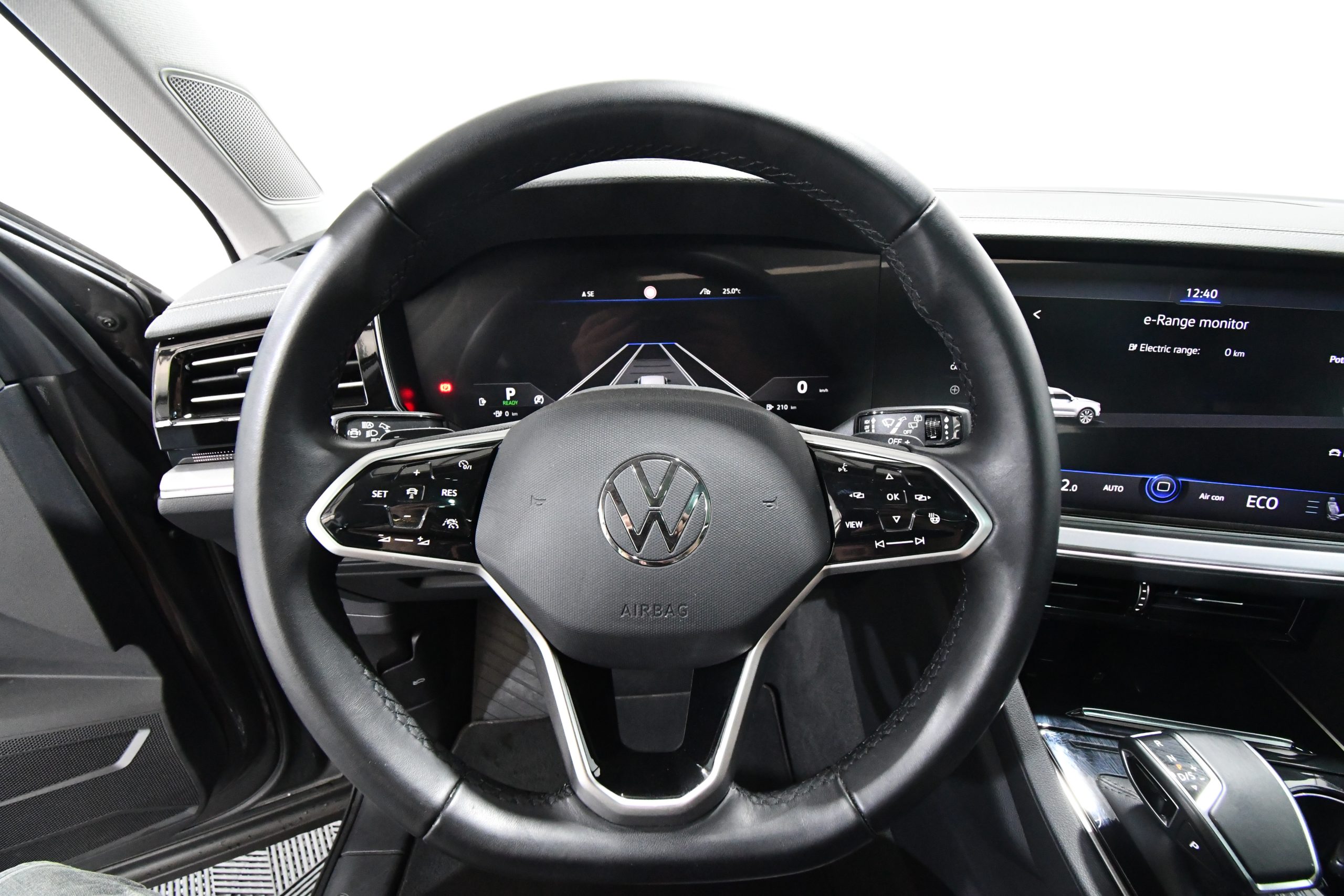 Volkswagen Touareg V6 TSI eHybrid (381 HP) 2022 + €1000 POCKET MONEY - Image 18
