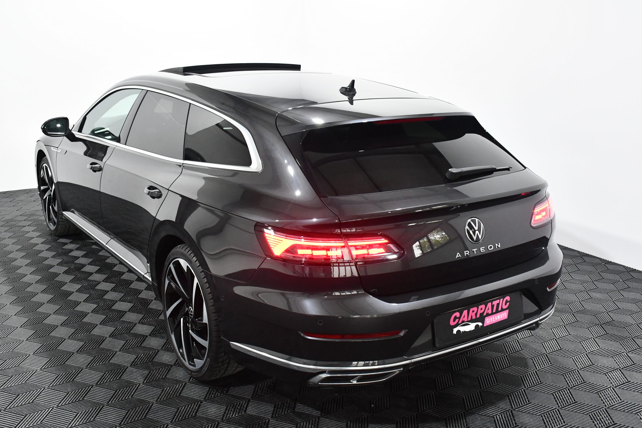 Volkswagen Arteon R-Line 2.0 TDI (200 HP) 2023 + €1000 POCKET MONEY - Image 9