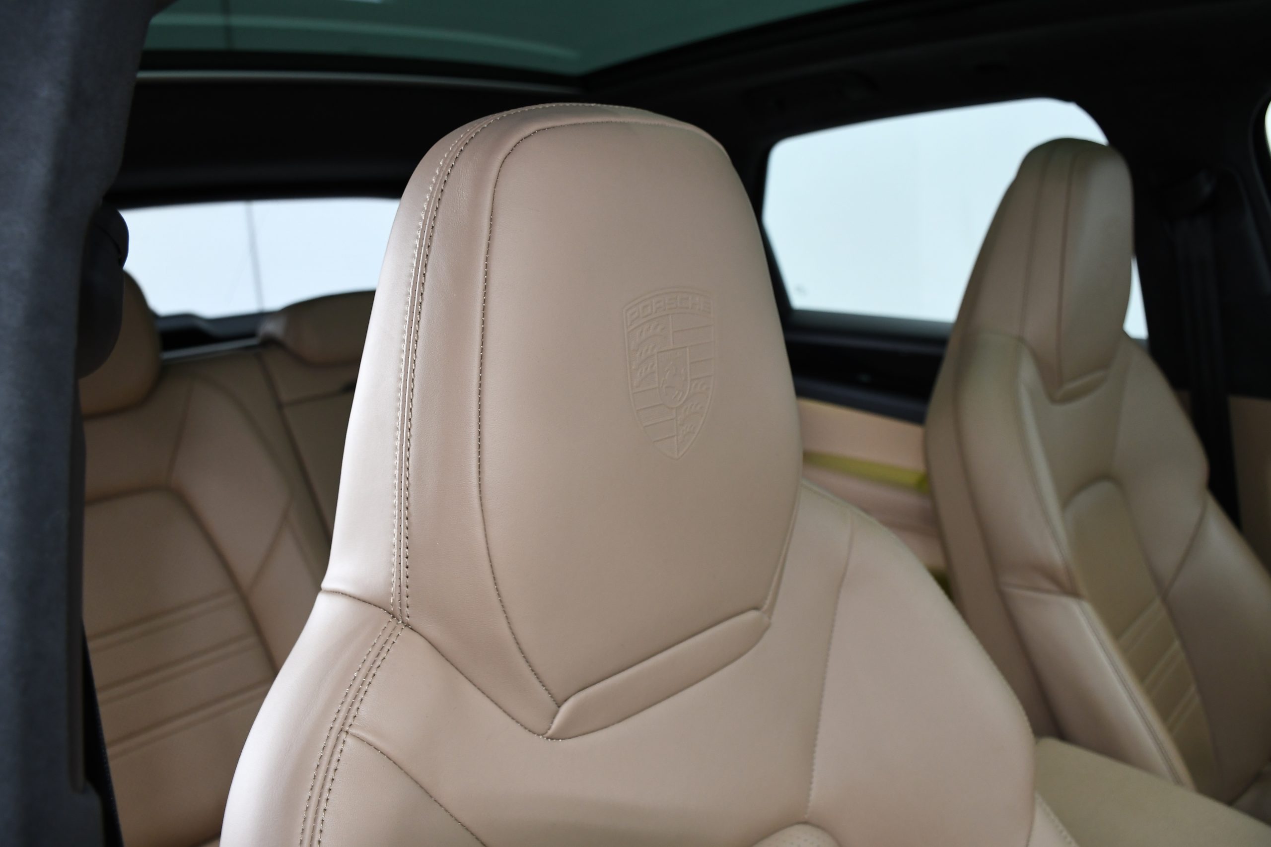 Porsche Cayenne S (441Hp) 2020 + €1000 POCKET MONEY - Image 14
