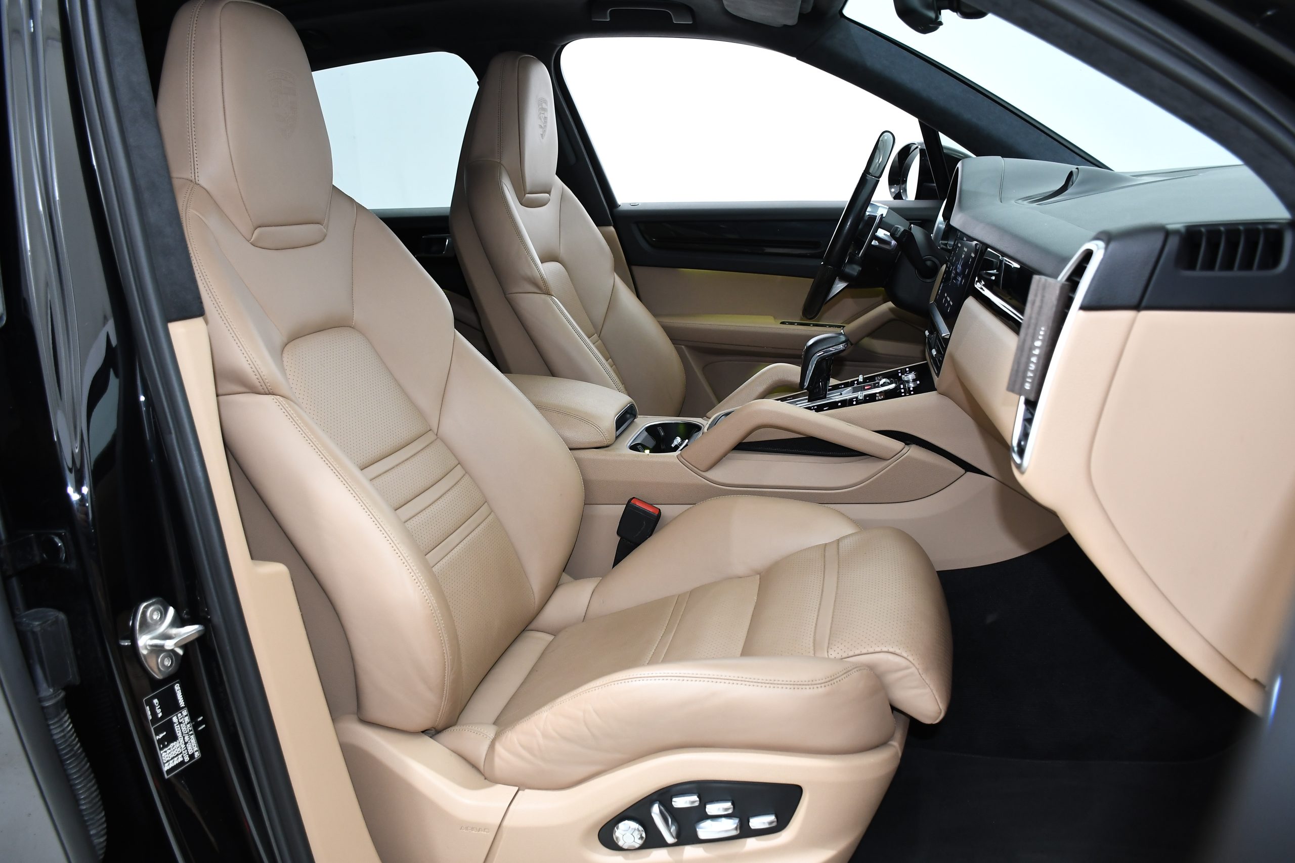 Porsche Cayenne S (441Hp) 2020 + €1000 POCKET MONEY - Image 8