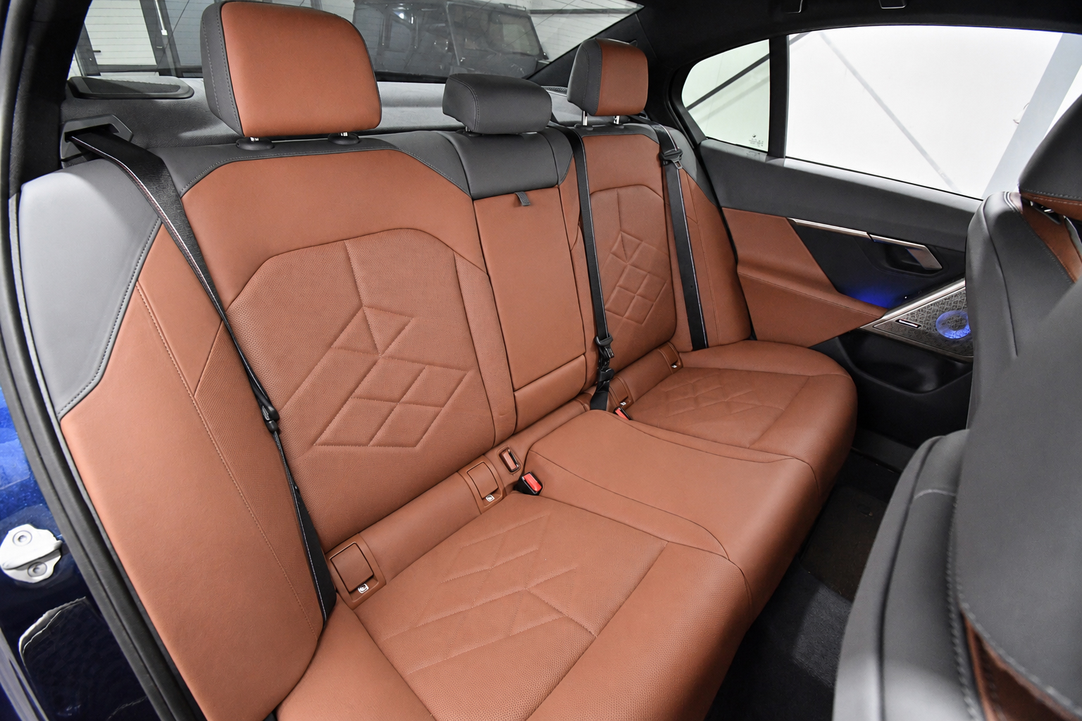 BMW SERIA 5 520d xDrive M Sport (197HP) 2025 + €1000 POCKET MONEY - Image 11