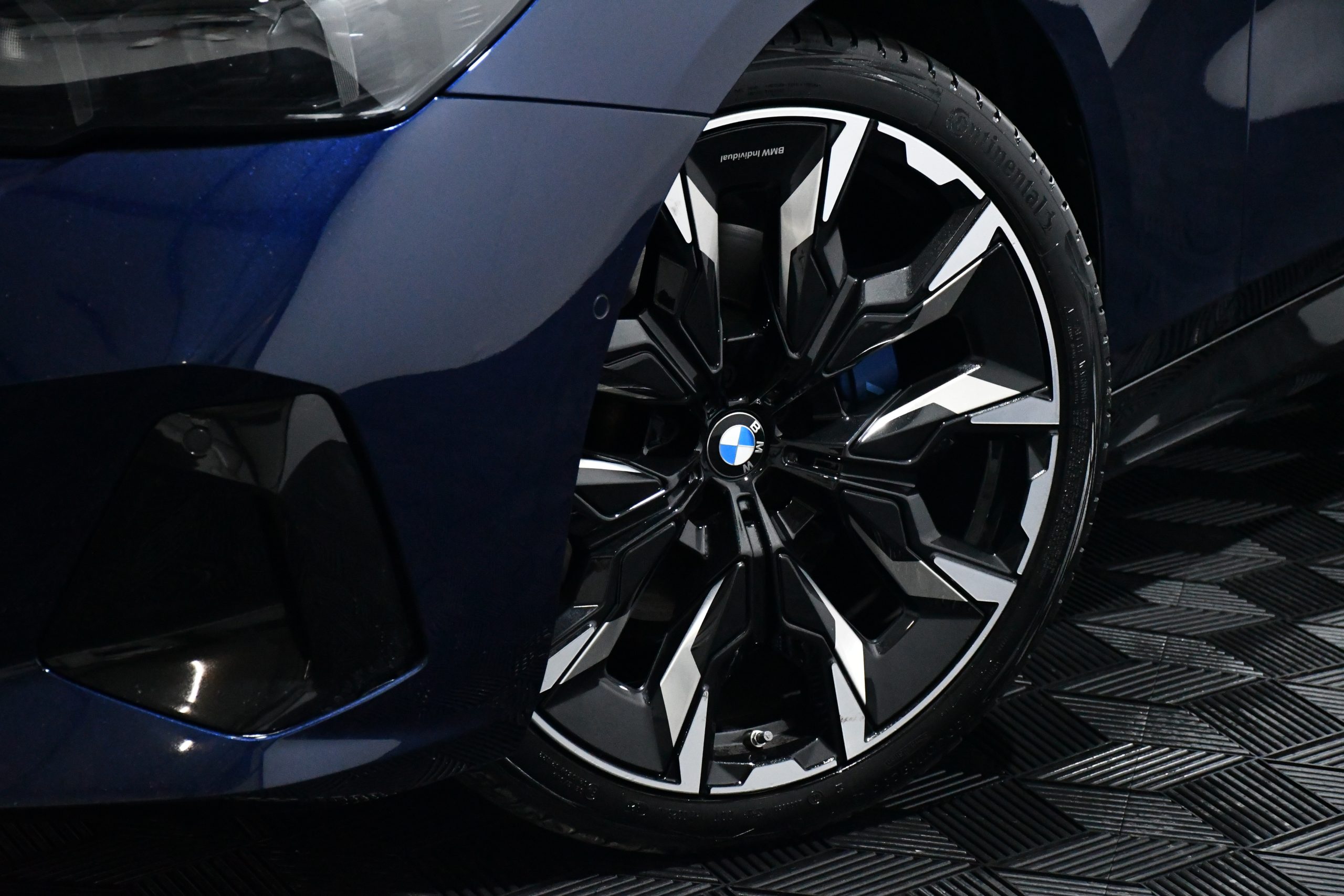 BMW SERIA 5 520d xDrive M Sport (197HP) 2025 + €1000 POCKET MONEY - Image 6