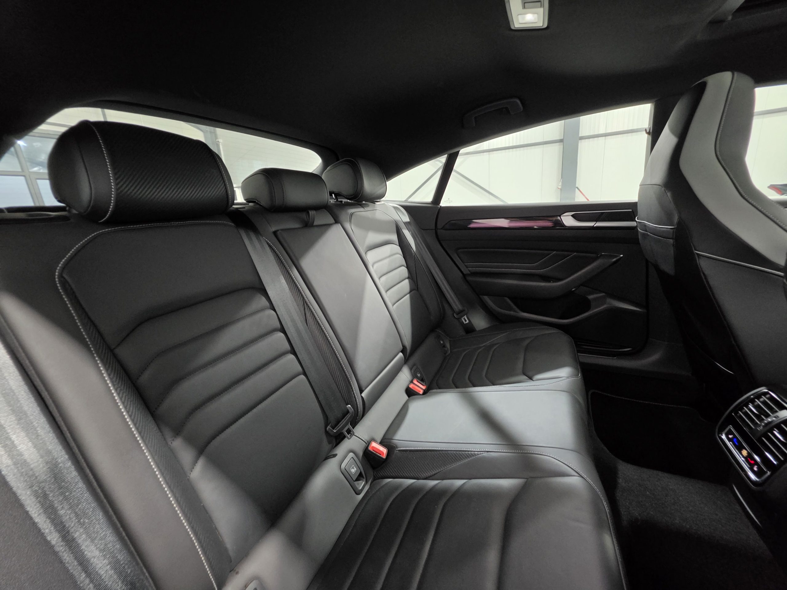 Volkswagen Arteon R-Line 2.0 TDI DSG 4Motion (200 Hp) 2023 + £1,000 Cash - Image 24