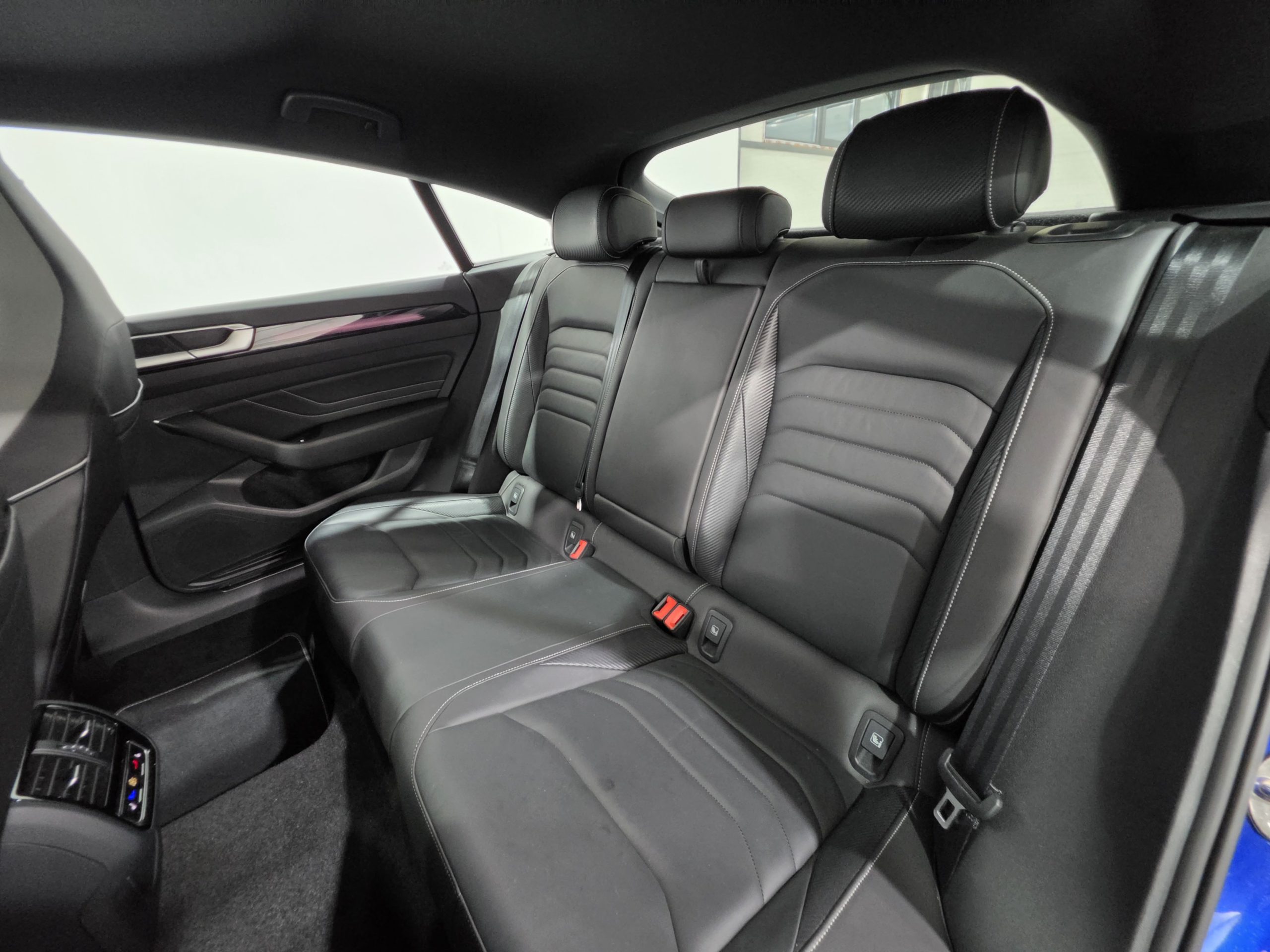 Volkswagen Arteon R-Line 2.0 TDI DSG 4Motion (200 Hp) 2023 + £1,000 Cash - Image 26
